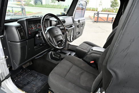Used 2004 Jeep Wrangler 4WD image 14