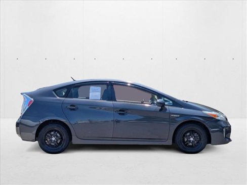 Used 2013 Toyota Prius Two image 4