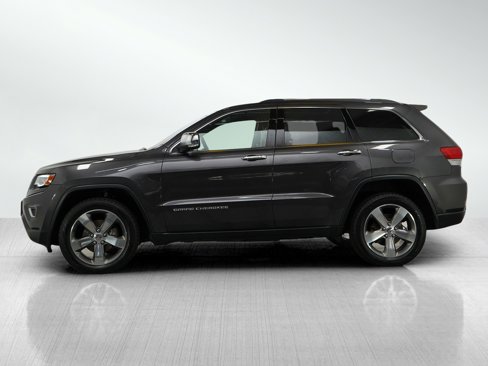Used 2016 Jeep Grand Cherokee Limited w/ Luxury Group II image 2