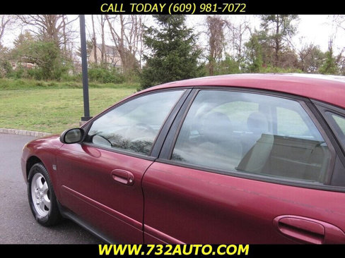 Used 2004 Ford Taurus SES image 24