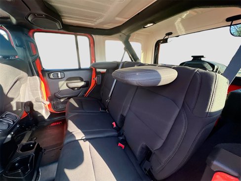 Used 2018 Jeep Wrangler Unlimited Sport S image 26
