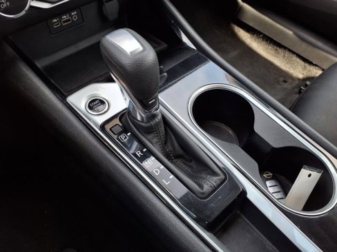Used 2024 Nissan Altima 2.5 SV image 12
