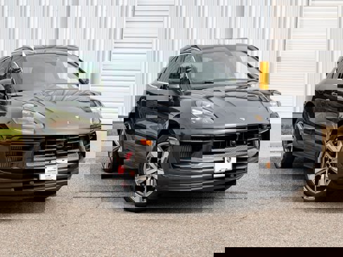 Certified 2024 Porsche Macan S image 11