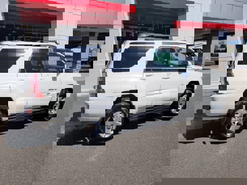Used 2005 Toyota 4Runner Limited image 5