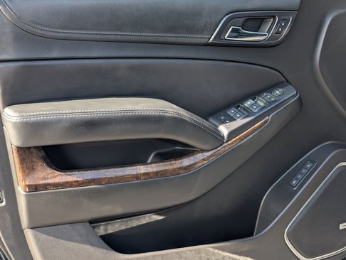 Used 2018 Chevrolet Tahoe LT w/ LT Signature Package image 18