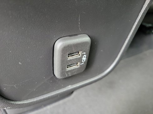 Used 2021 GMC Terrain SLE image 18