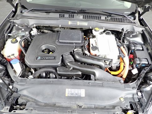 Used 2018 Ford Fusion SE w/ Equipment Group 601A image 9
