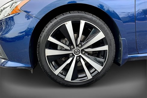 Used 2020 Nissan Altima 2.5 SR w/ Premium Package image 32
