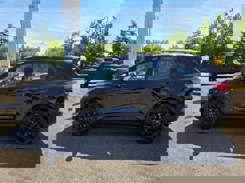 Used 2022 Ford Escape S image 8