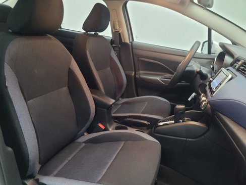 Used 2023 Nissan Versa SV image 21
