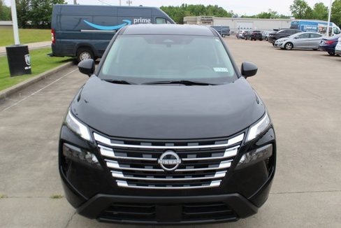 Used 2024 Nissan Rogue S image 8