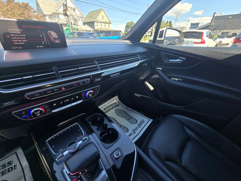 Used 2019 Audi Q7 3.0T Premium Plus image 11