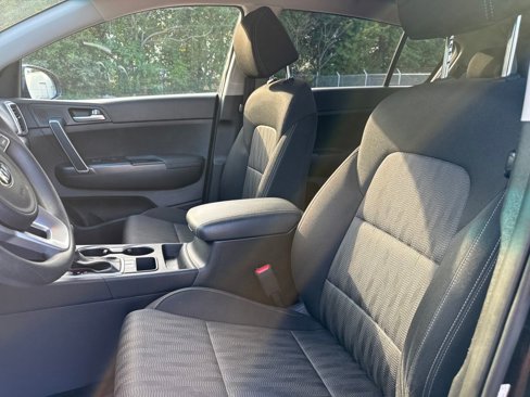 Used 2022 Kia Sportage LX image 13