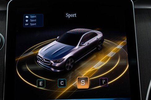 Used 2025 Mercedes-Benz C 300 4MATIC Sedan image 24