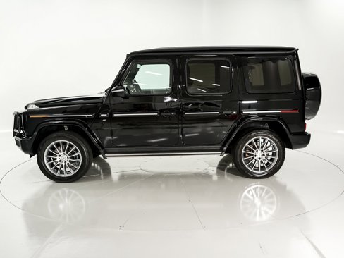 Used 2023 Mercedes-Benz G 550 image 2