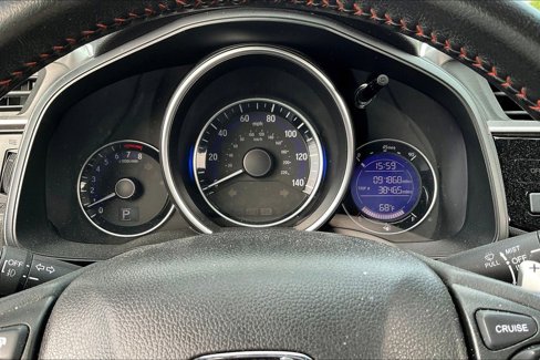 Used 2018 Honda Fit Sport image 12