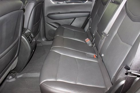 Used 2020 Cadillac XT5 Premium Luxury w/ LPO, Floor Liner Package image 16