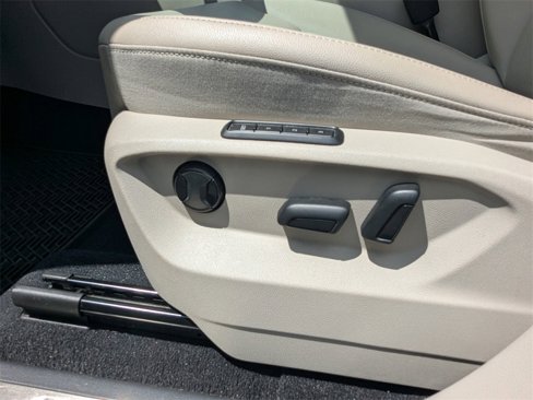 Used 2019 Volkswagen Atlas SEL R-Line image 22