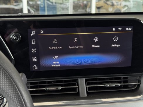 Used 2024 Chevrolet Trax LT image 30