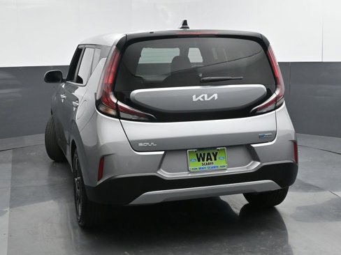 Used 2023 Kia Soul EX image 4