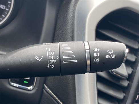 Used 2022 GMC Acadia SLE w/ Driver Convenience Package image 21