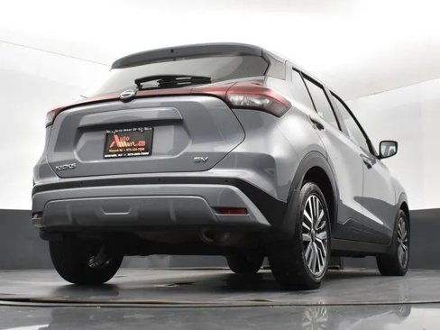 Used 2023 Nissan Kicks SV image 13