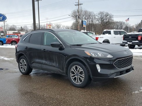 Used 2022 Ford Escape SEL image 2