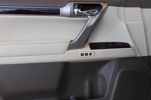 Used 2017 Lexus GX 460 image 13