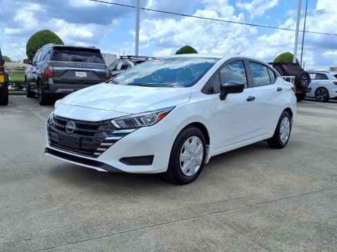 Certified 2024 Nissan Versa S w/ Trunk Package image 2