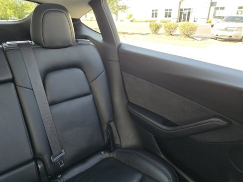 Used 2020 Tesla Model Y Long Range image 45