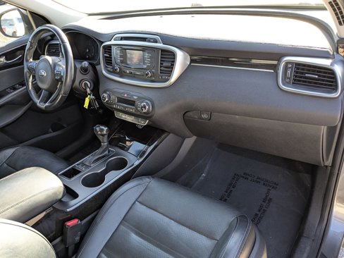 Used 2016 Kia Sorento EX image 40
