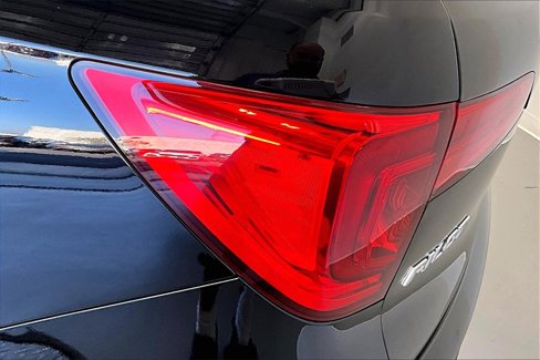 Used 2016 Honda Pilot Touring image 32
