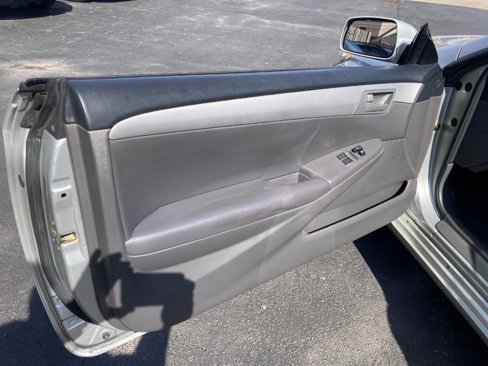 Used 2004 Toyota Solara SE image 10