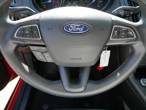 Used 2017 Ford Focus SE image 25