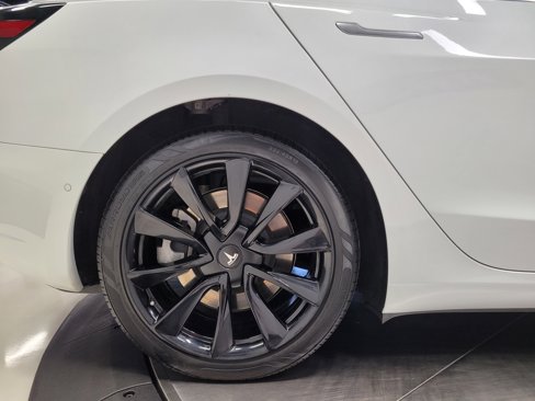 Used 2020 Tesla Model 3 Long Range image 47