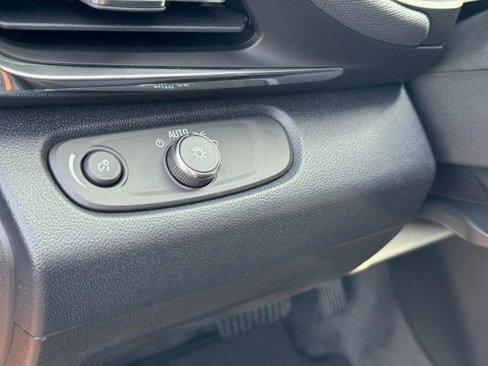 New 2025 Buick Envista Preferred w/ Convenience II Package image 16