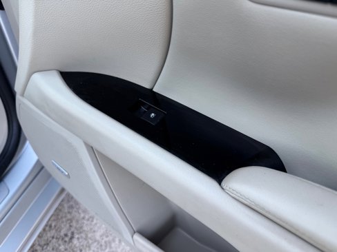 Used 2015 Cadillac XTS Luxury image 27