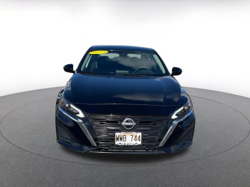 Used 2023 Nissan Altima 2.5 SV image 3