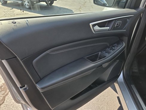 Used 2024 Ford Edge Titanium image 34