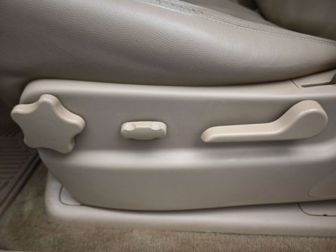 Used 2014 Chevrolet Tahoe LT image 12