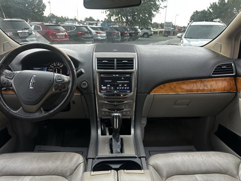Used 2012 Lincoln MKX AWD image 29