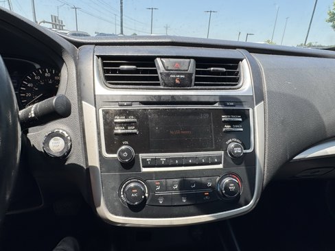 Used 2016 Nissan Altima 2.5 SR image 22