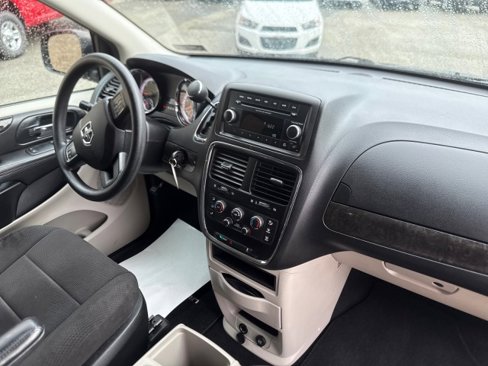 Used 2013 Dodge Grand Caravan SE image 20