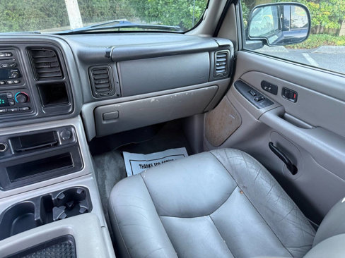 Used 2004 GMC Yukon SLT w/ 1SD Preferred Equipment Group image 32