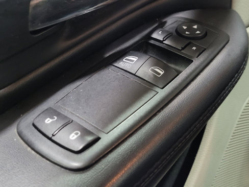 Used 2014 Dodge Grand Caravan American Value Package image 27