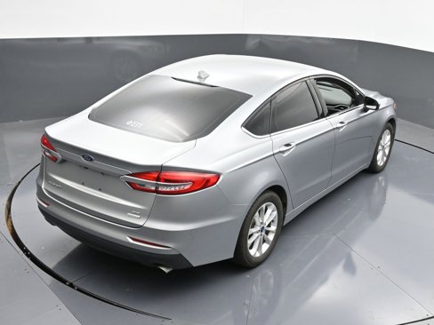 Used 2020 Ford Fusion SE image 34