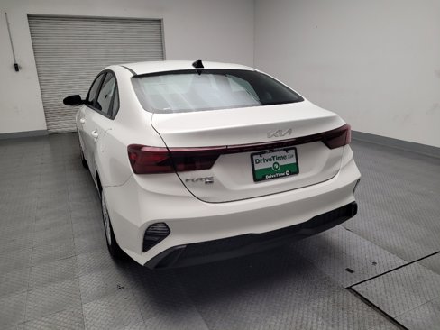 Used 2024 Kia Forte LX image 6