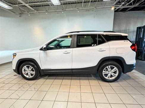 Certified 2022 GMC Terrain SLE w/ Driver Convenience Package image 10