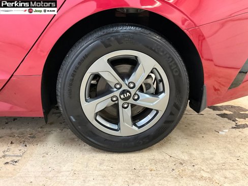 Used 2021 Kia K5 LXS image 14