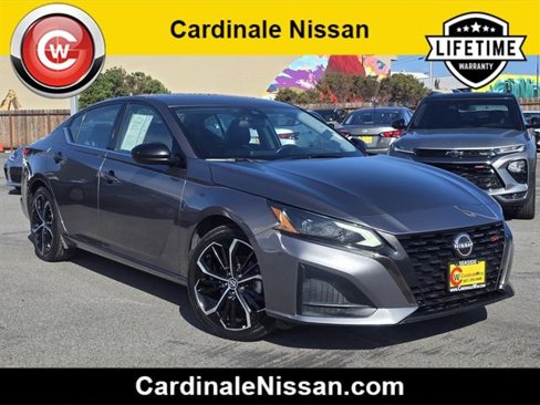 Certified 2023 Nissan Altima 2.5 SR image 1